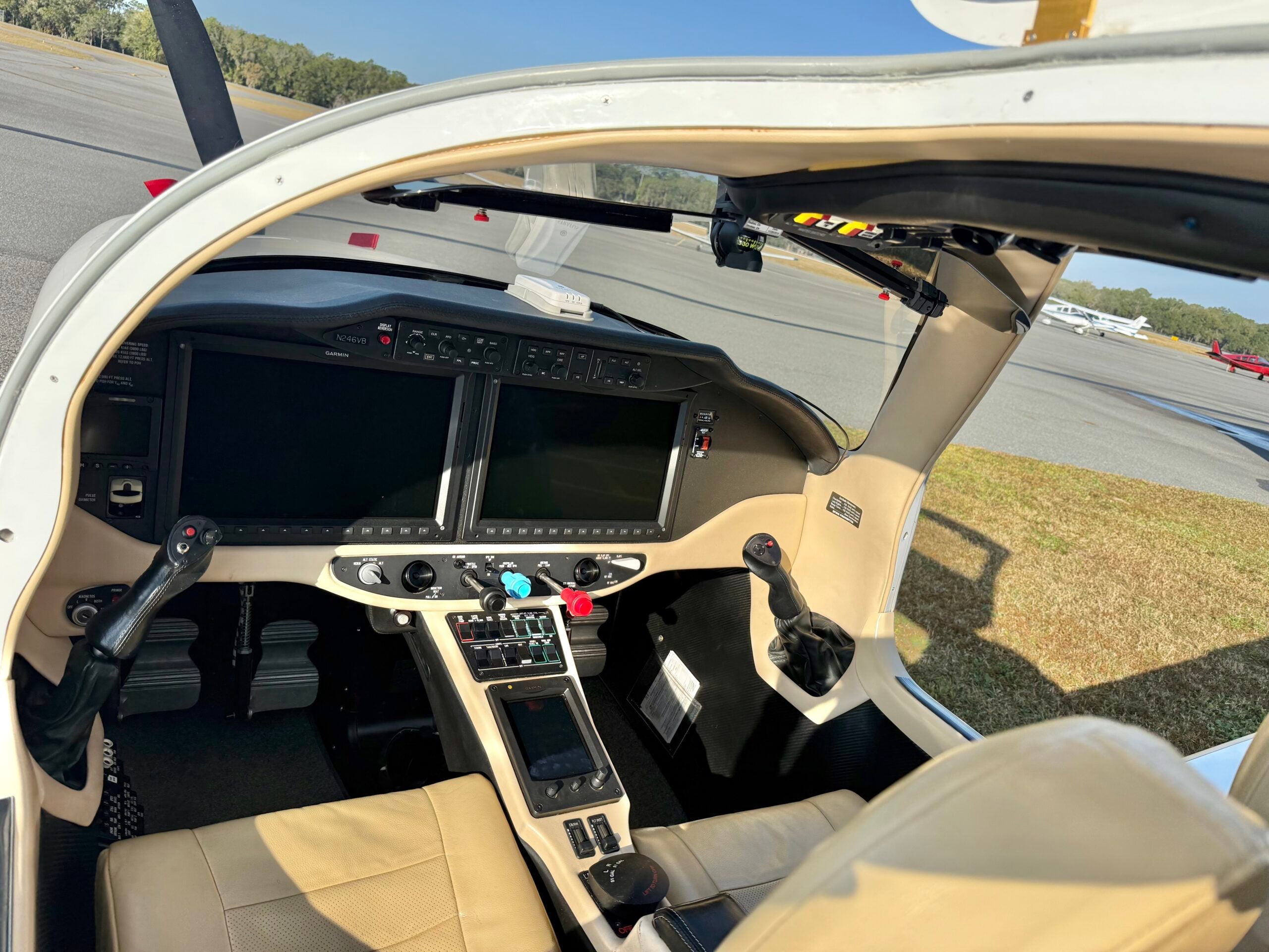 2015 CESSNA T240 (N246VB) - Image 6