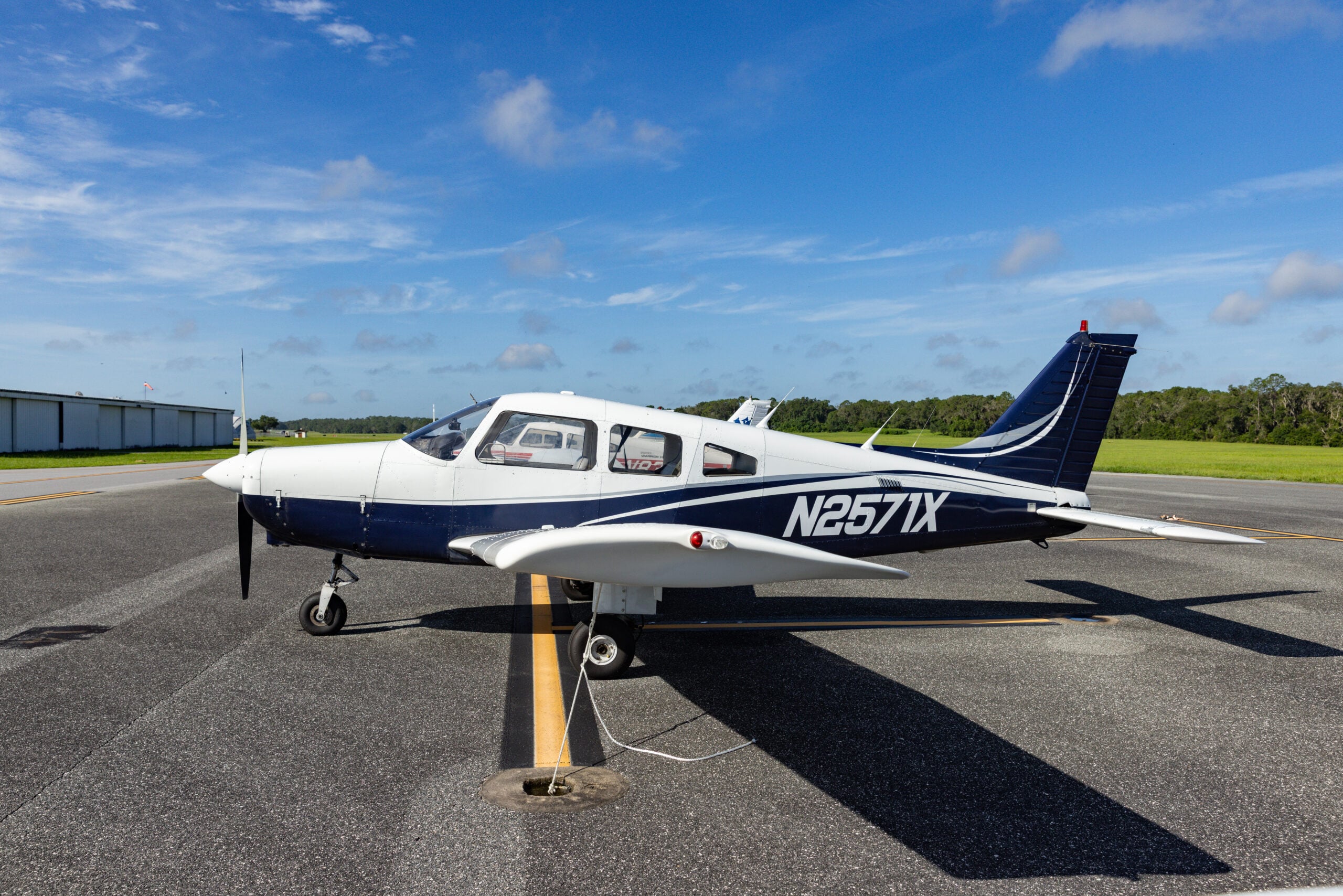 1985 Piper Cherokee PA-28-161(N2571X) - Image 3