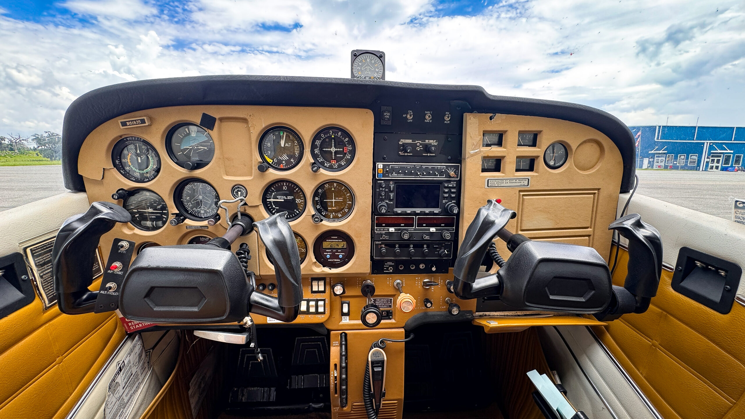 1975 Cessna 172M (N61835) - Image 7