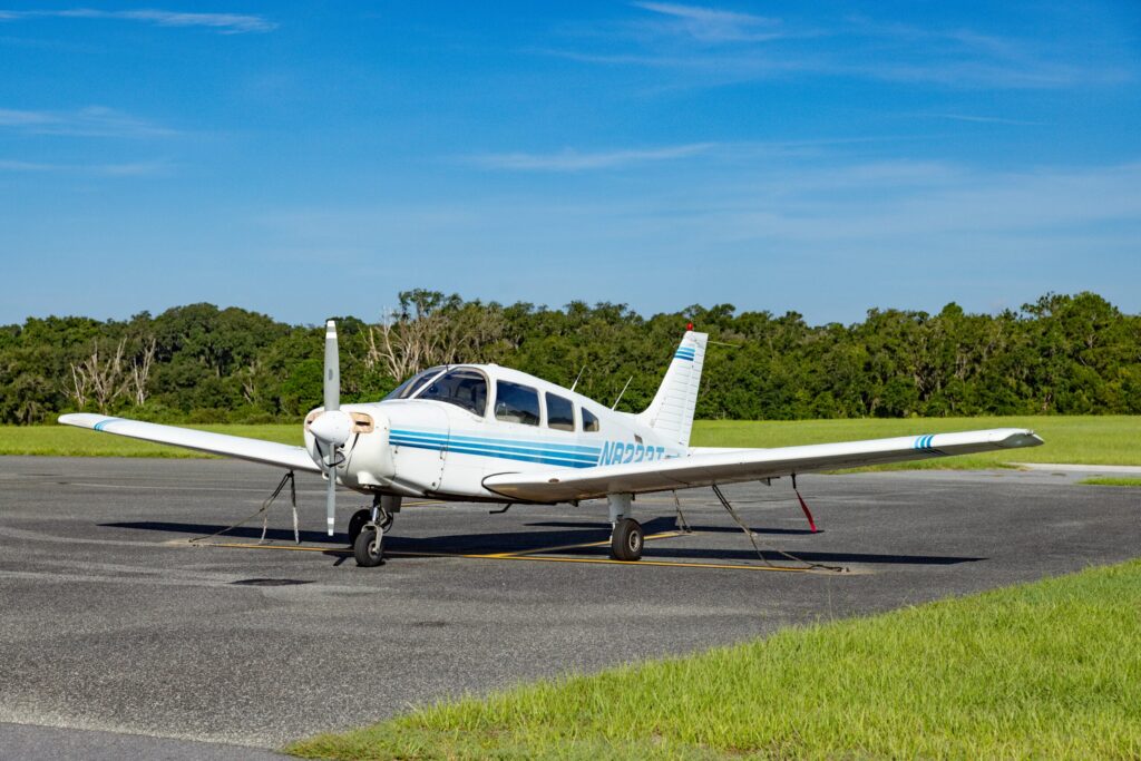1982 Piper Cherokee PA-28-161(N8223T)