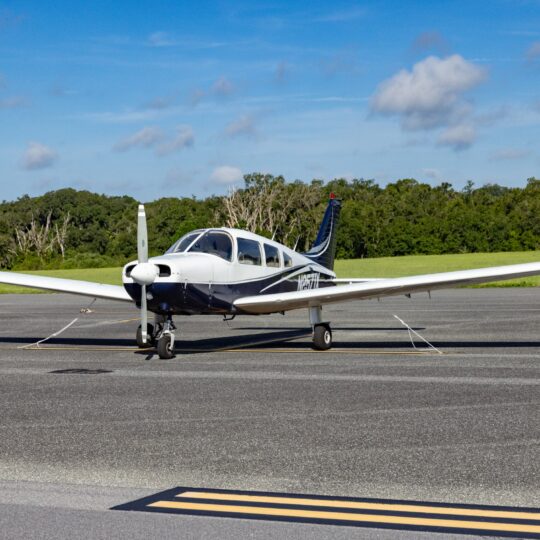 1985 Piper Cherokee PA-28-161(N2571X)