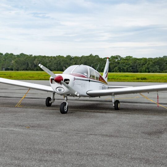 1968 Piper Cherokee PA-28-140(N7203J)