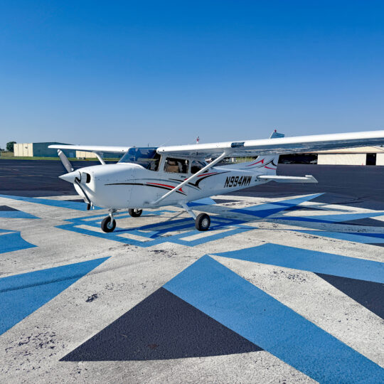 1999 Cessna 172R (N994WW)