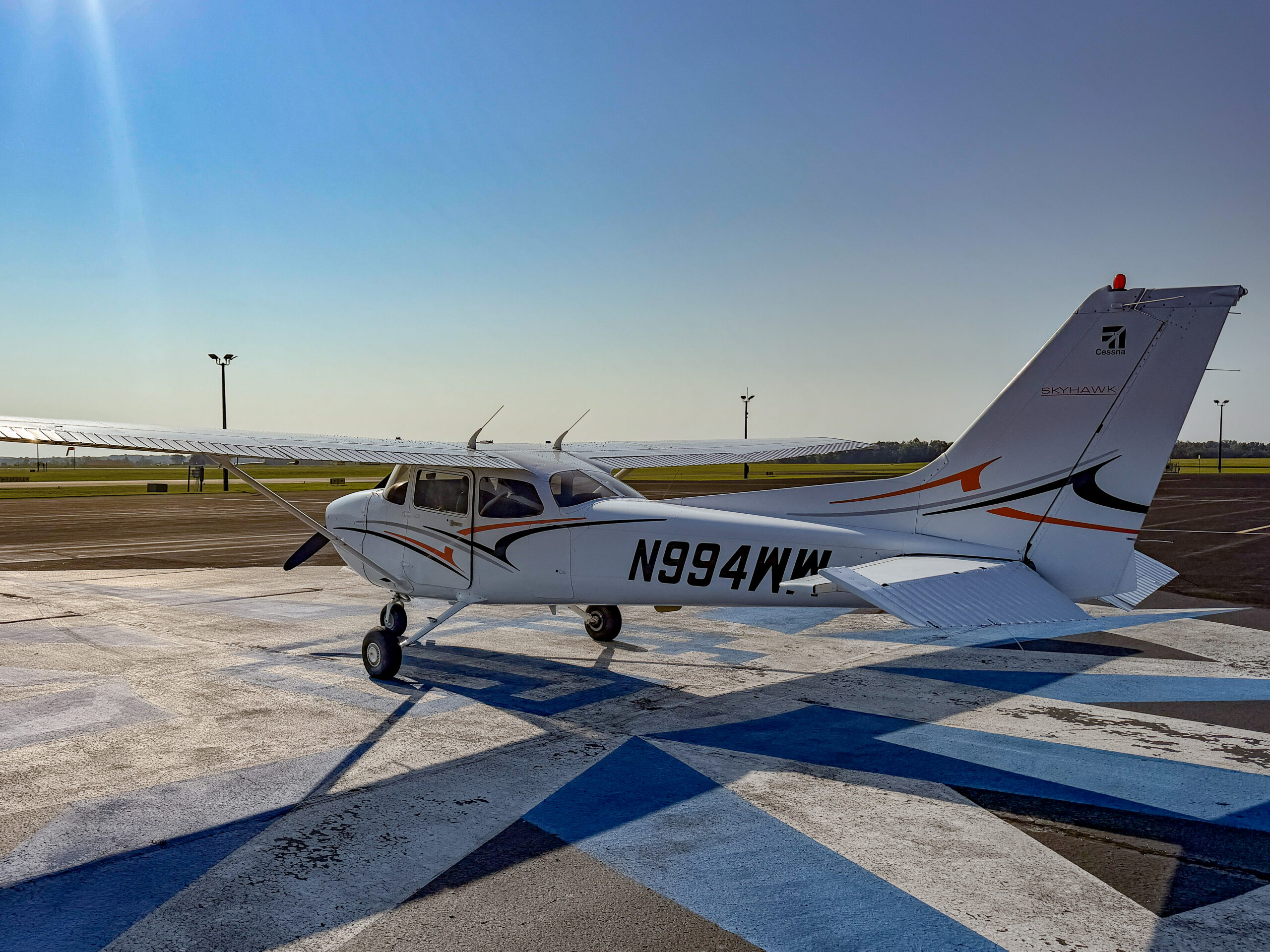 1999 Cessna 172R (N994WW) - Image 2