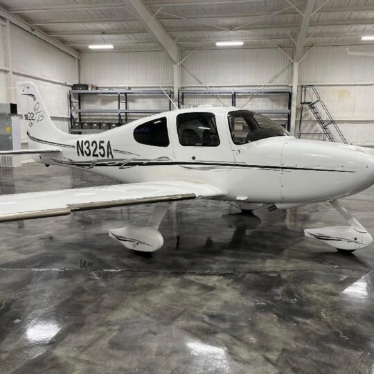 2006 Cirrus SR22 (N325A)