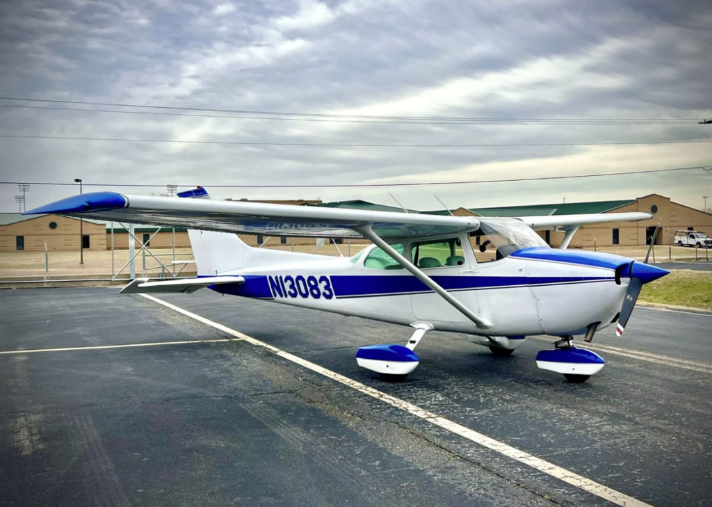 1973 Cessna 172M (N13083)